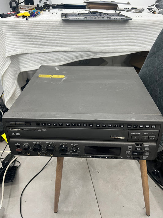 Pioneer Laser Karaoke CLD-V202